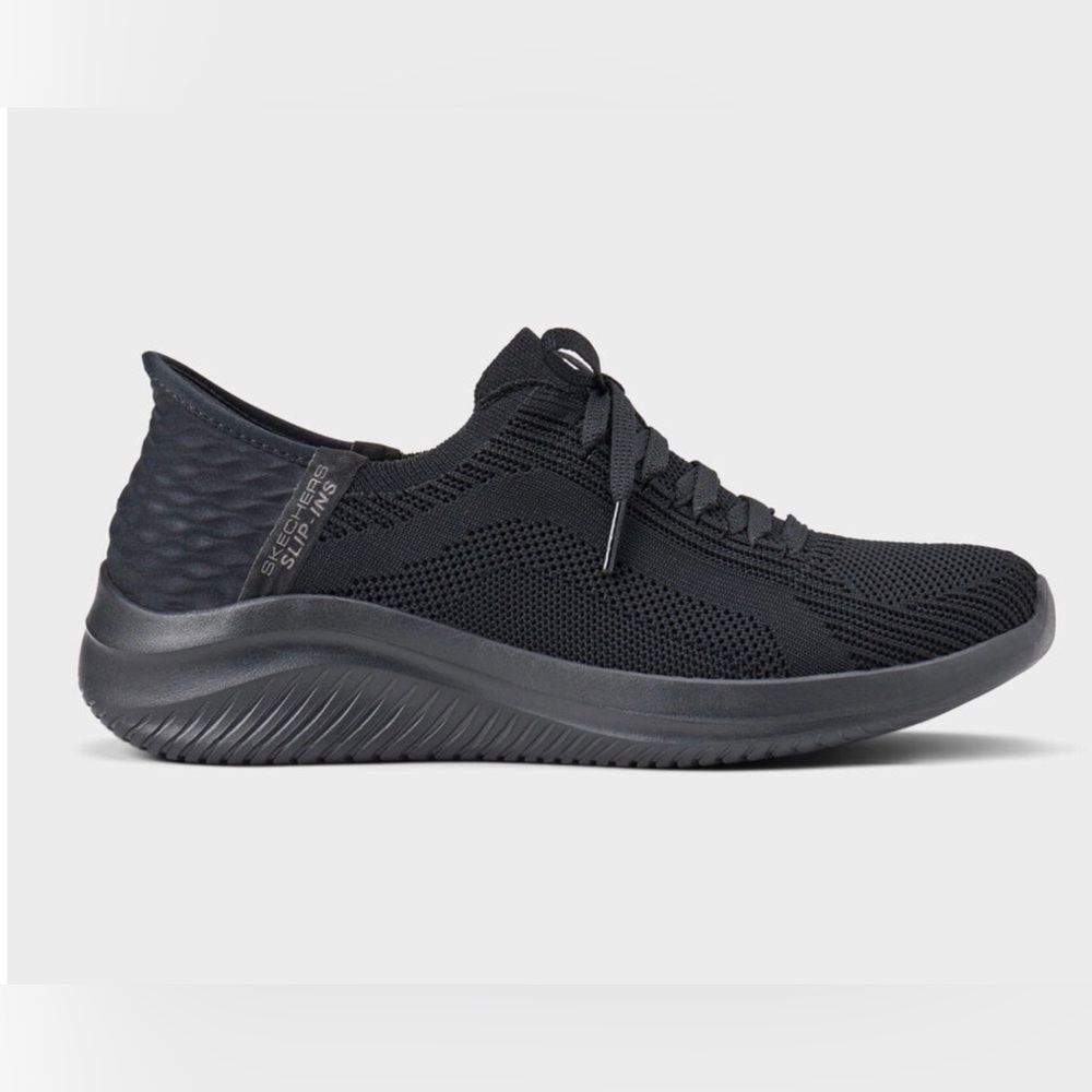 Skechers Ultra Flex 3.0 Brilliant Slip Ins Black Out Shoes 7 WIDE